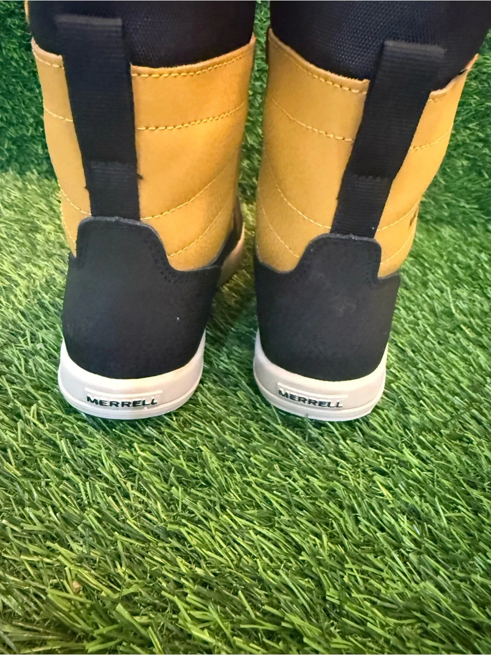 Merrell youth boys gold,black waterproof snow boots size 13c